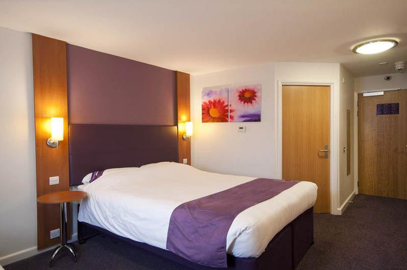 Premier Inn Glasgow Airport Пейсли Экстерьер фото